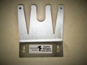 Trapping Gear: The Skinner’s Friend Game Hanger